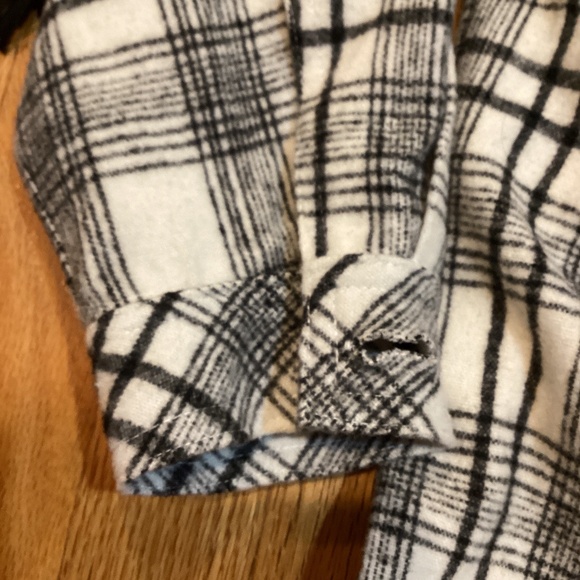 Warm Fringe Shacket - Picture 5 of 5